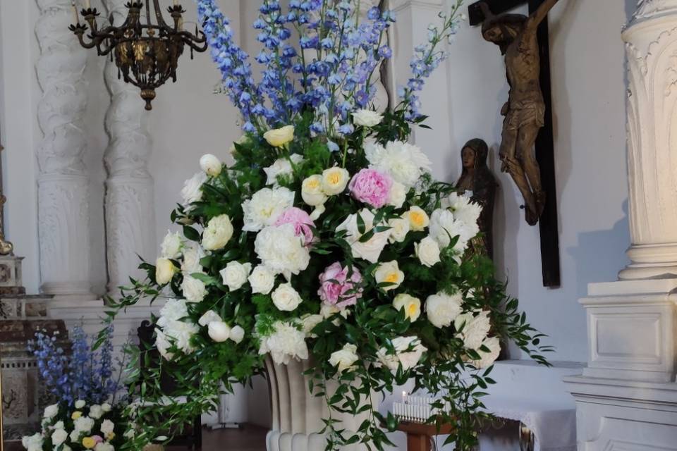 Mary Fiori Flower Designer