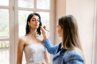 Aura Make-up Artist