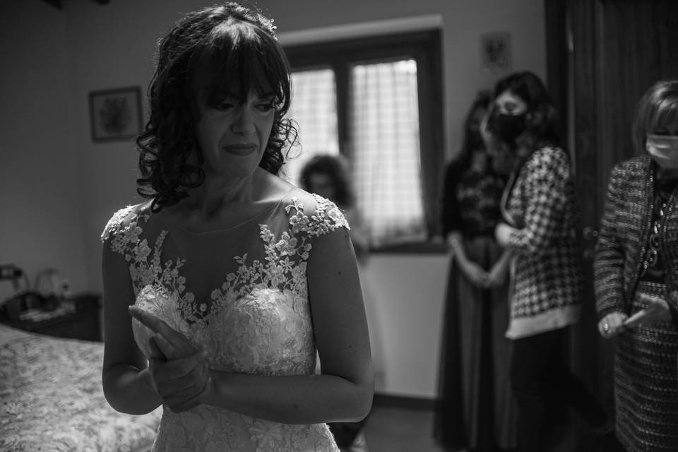 Emotional wedding photographer