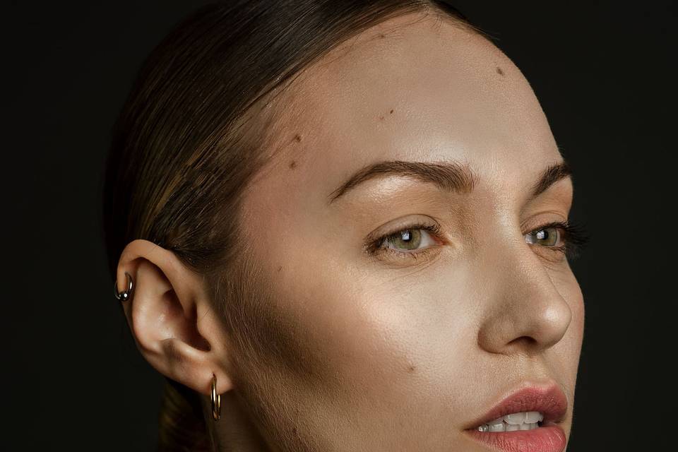 Base make up nude