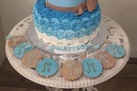 Family Bakery Cake Design