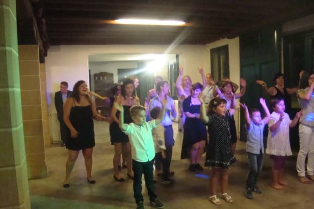 Baby disco e balli di gruppo