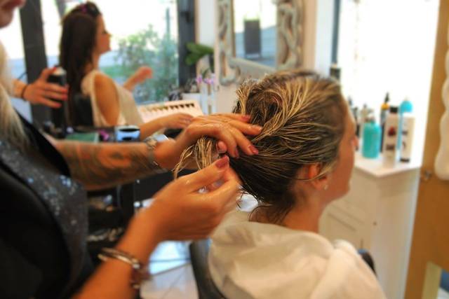 Syntonia Hair & Beauty di Scolozzi Serena