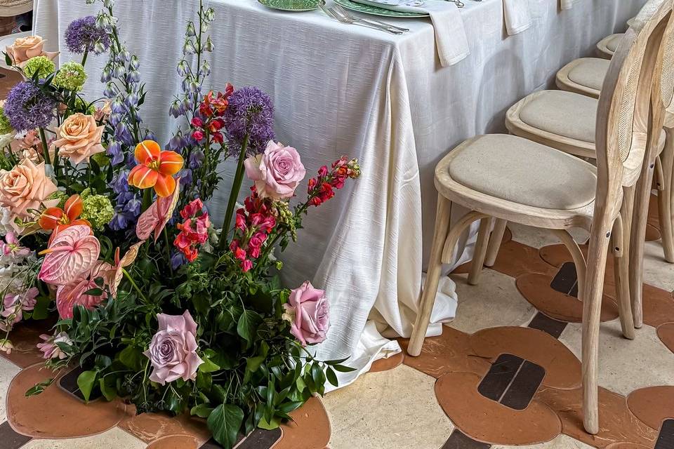 Decor by Flowers Living
