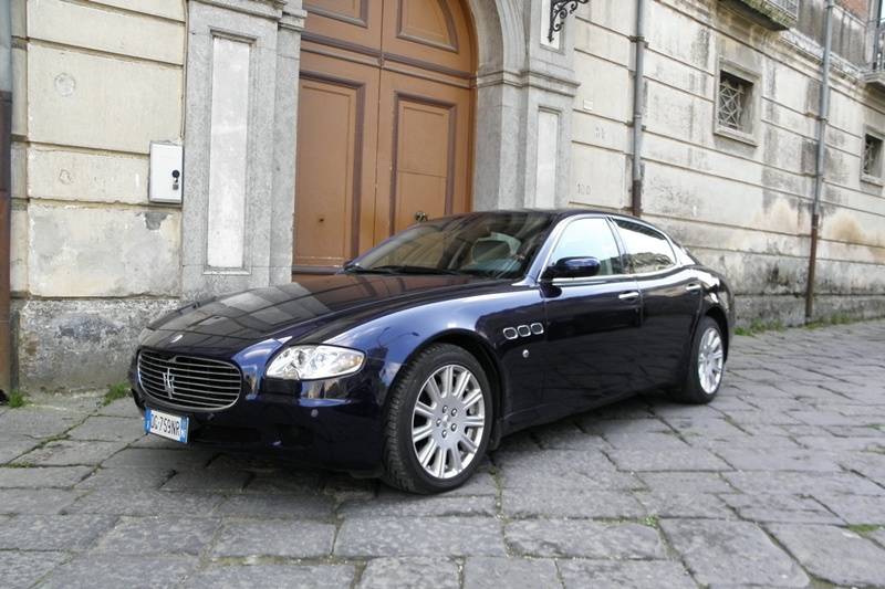 Maserati quattroporte blunotte