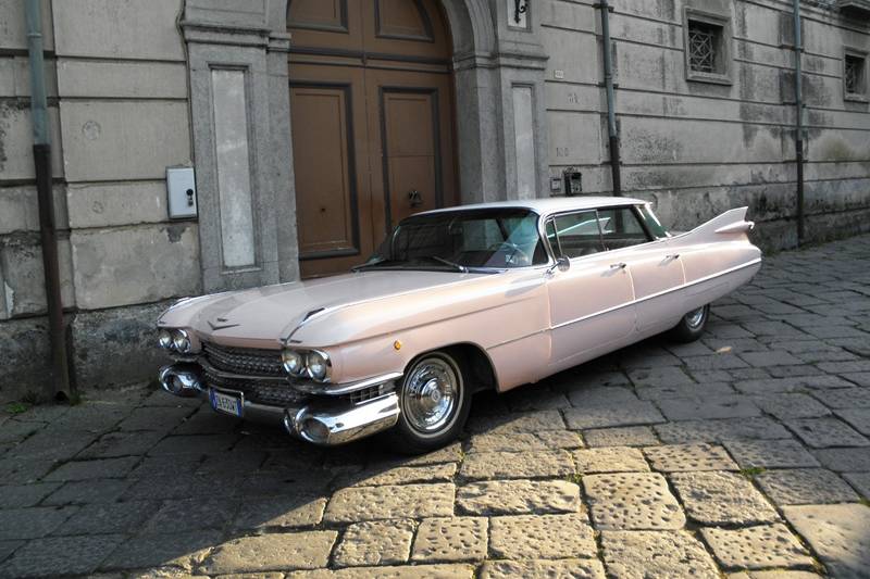 Pink cadillac rosa