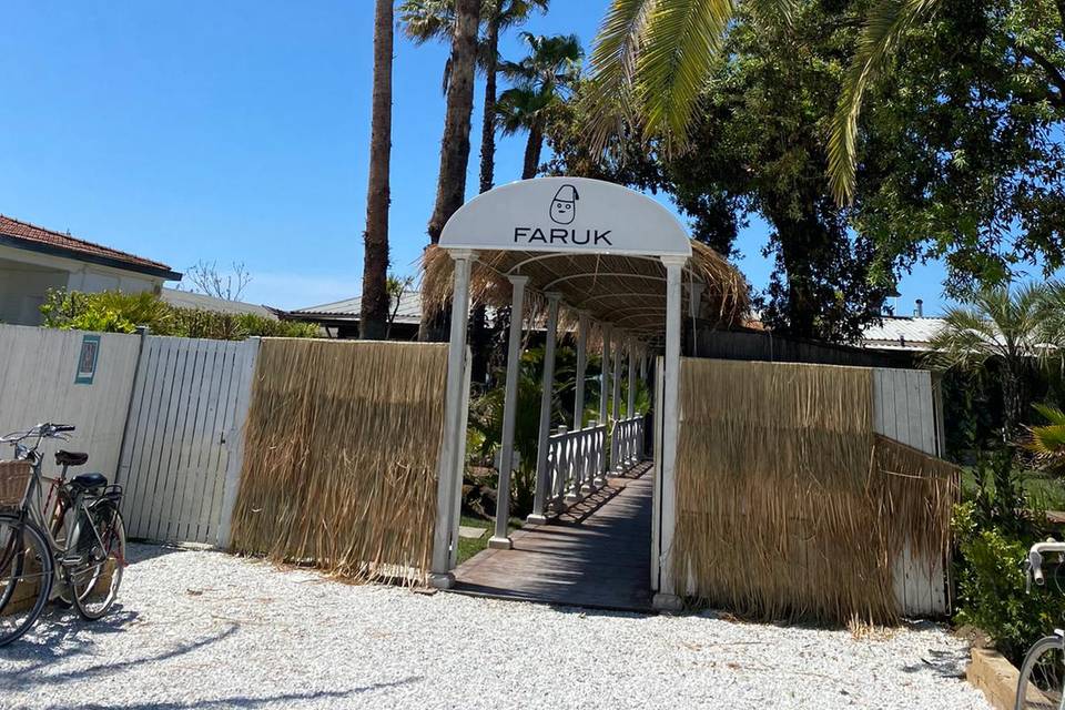 Faruk Beach Club
