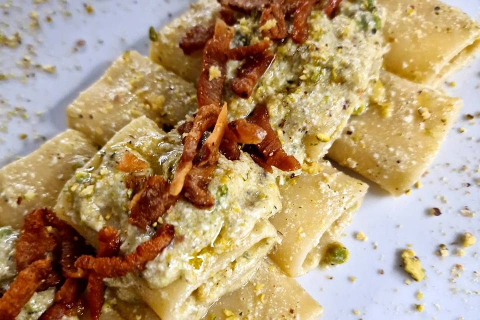 Paccheri al pesto di pistacchi