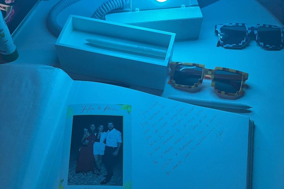 Album guestbook