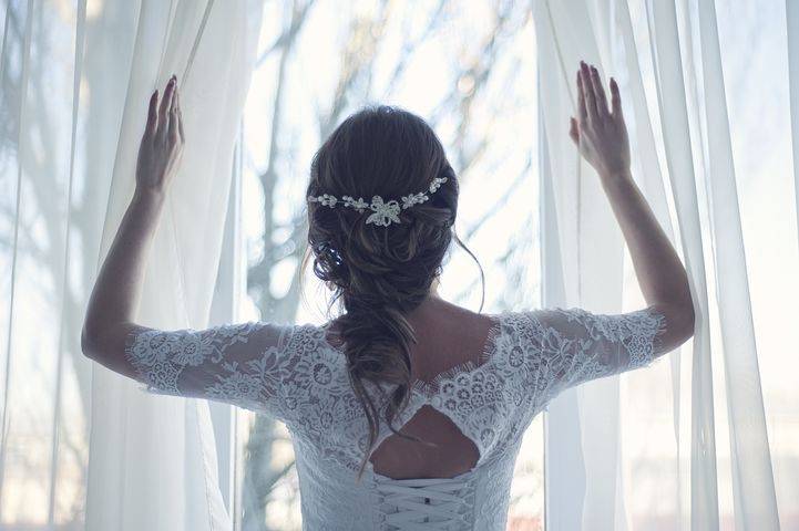 Bride In Toscana