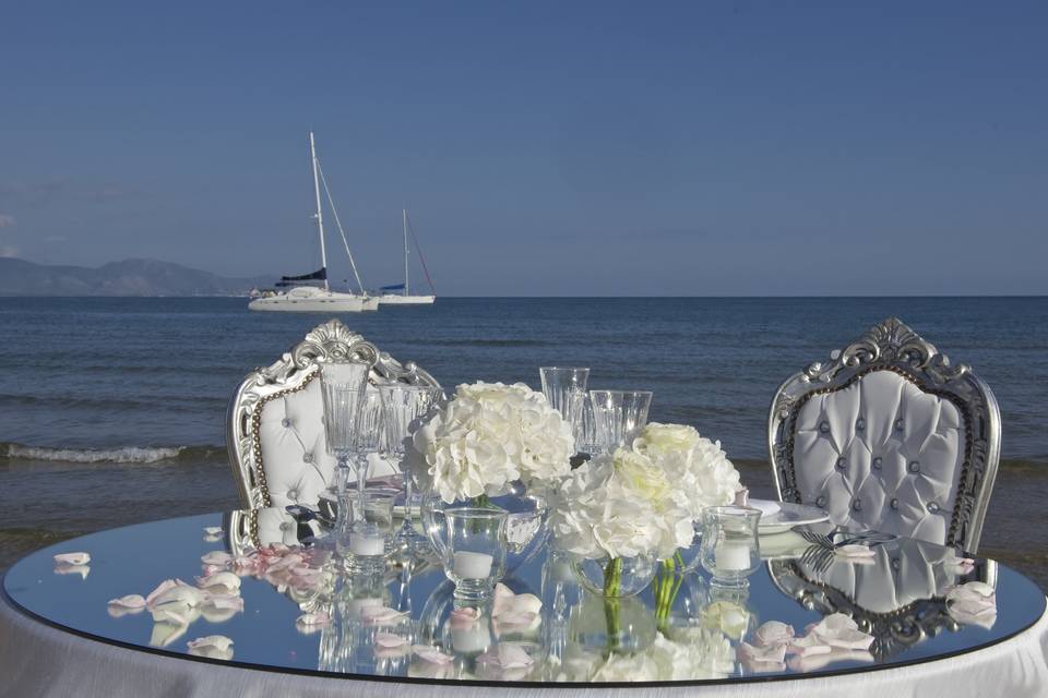 Tavolo in spiaggia