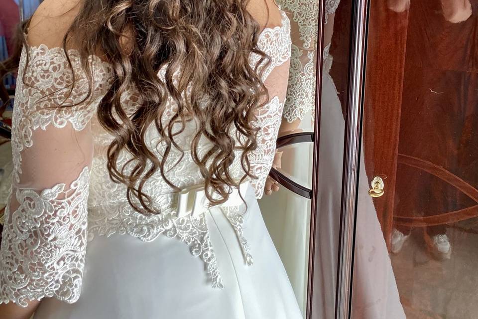 Acconciatura sposa 2023