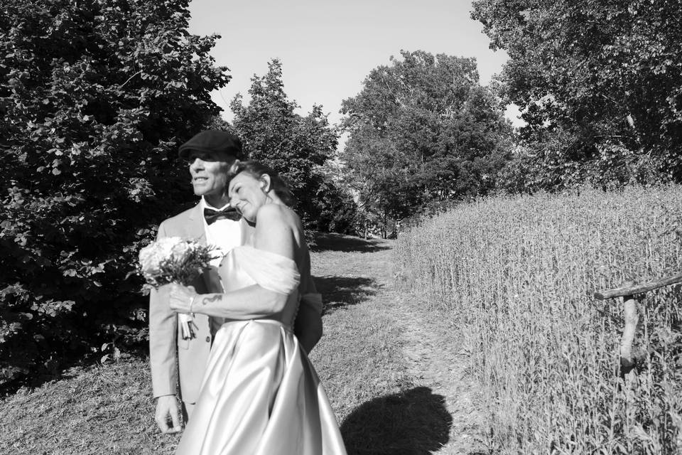 Foto-Matrimonio, In The Field