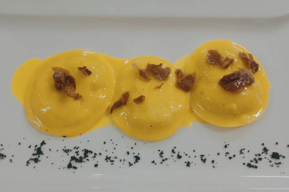 Ravioli alla carbonara