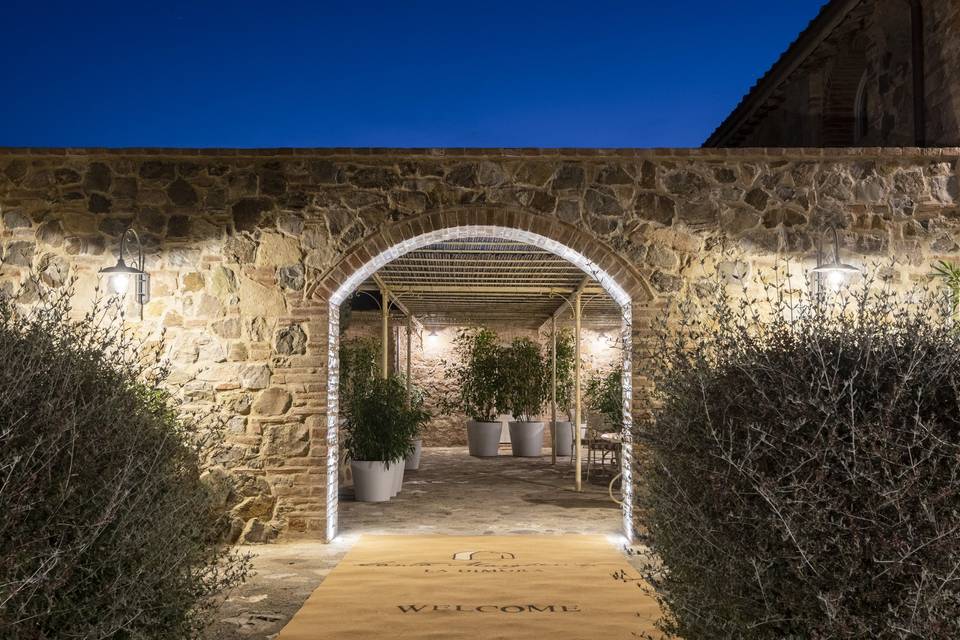 Facciata/Entrata di sera