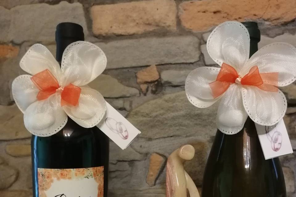 Bottiglia con confetti a fiore