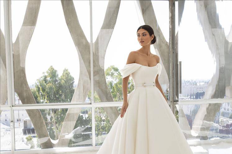 Lynn Pronovias