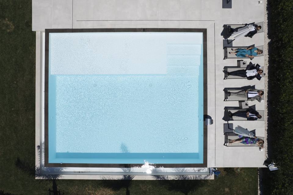 Drone in piscina