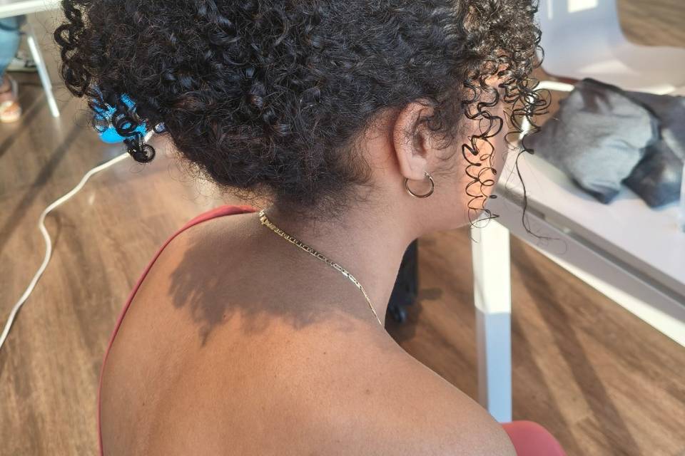 Curly bun