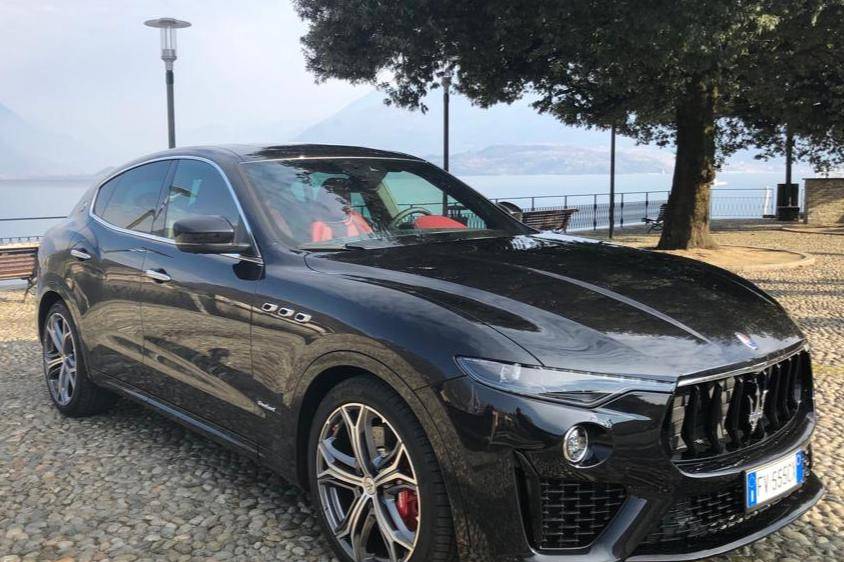 Maserati Ghibli bianca interni