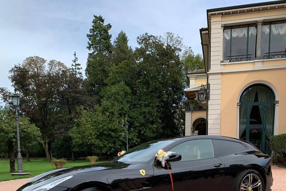 Ferrari roma interni