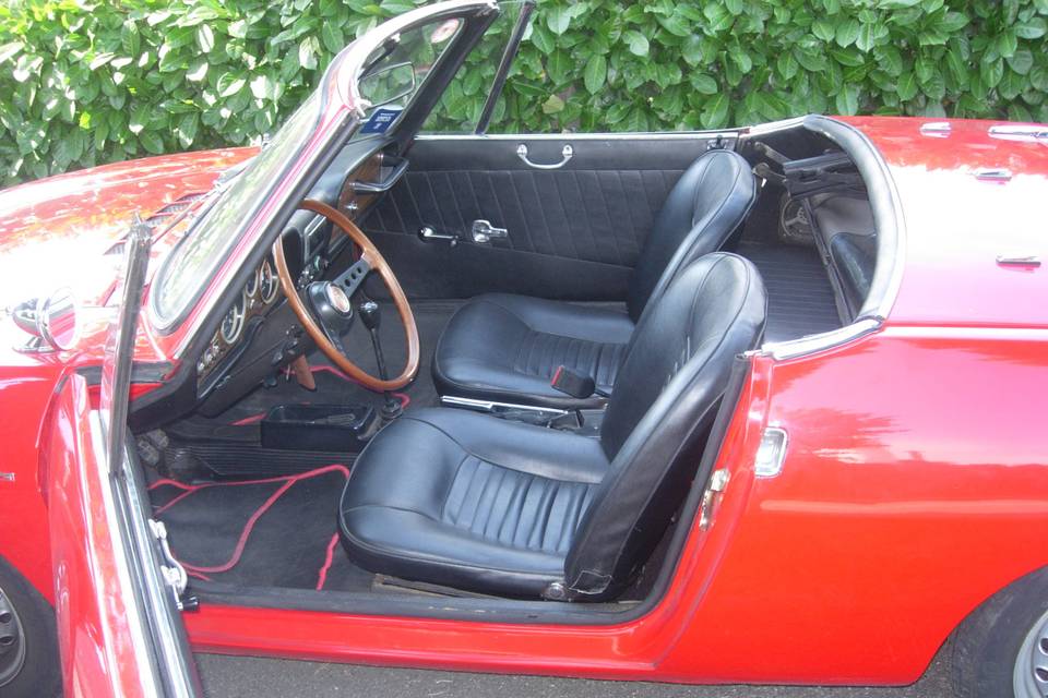 Fiat 850 spider interni