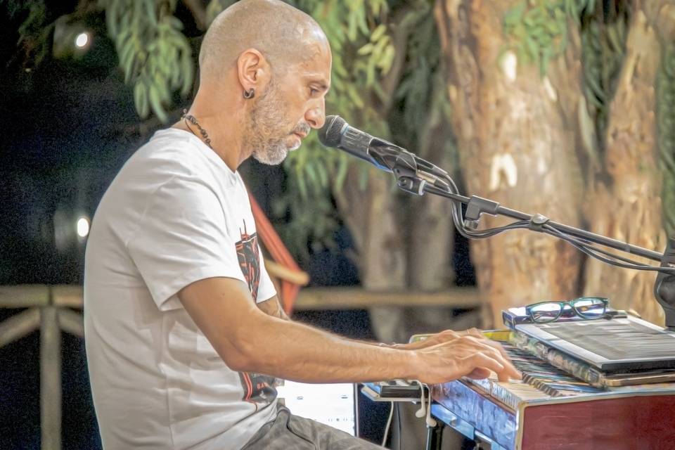 Fabio: Keyboards & Special FX