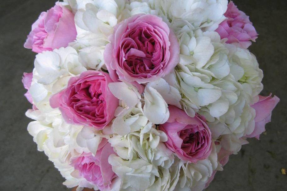 Bouquet peonie e rose inglesi