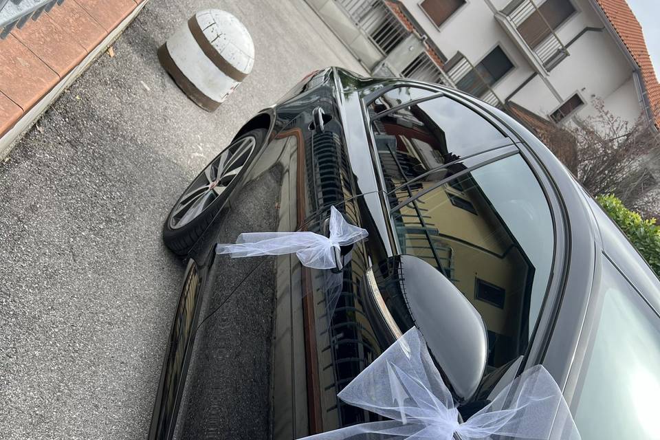 Auto-sposi-matrimonio