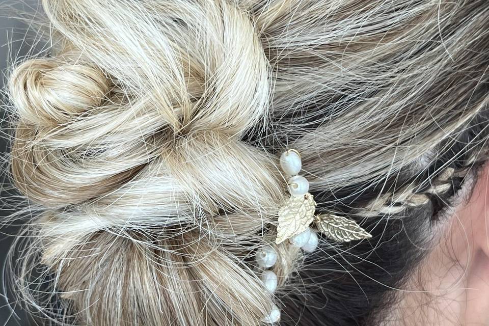 Chignon details