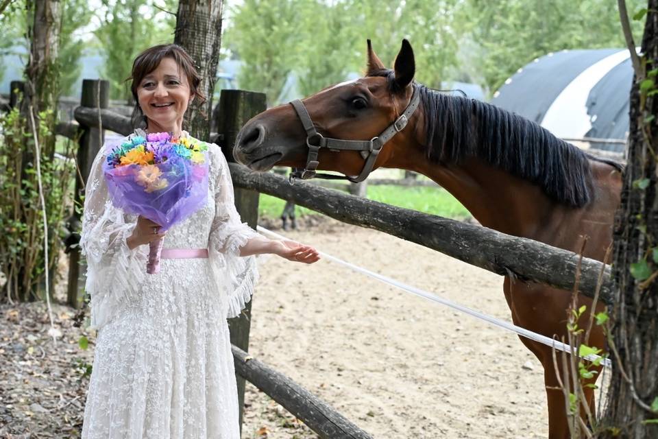 SPOSA-BOUQUET-MATRIMONIO