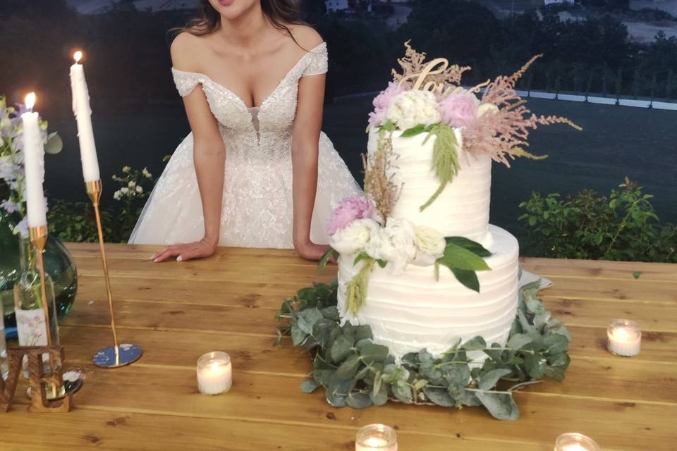 La sposa e la sua torta
