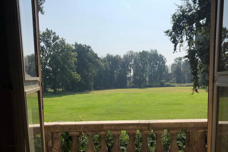 Affaccio da salone su parco