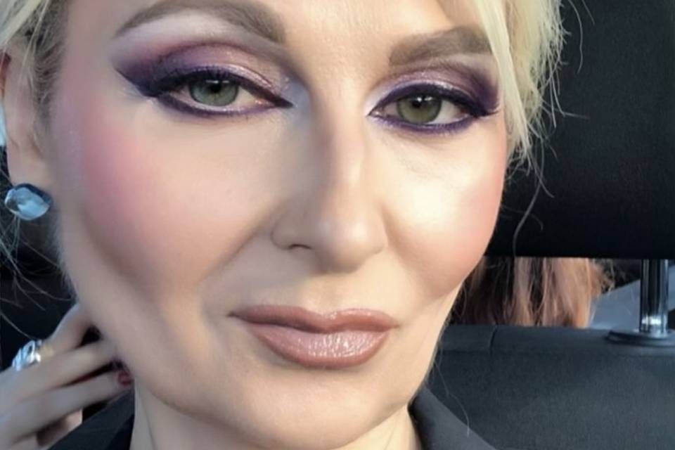 Foxy eyes