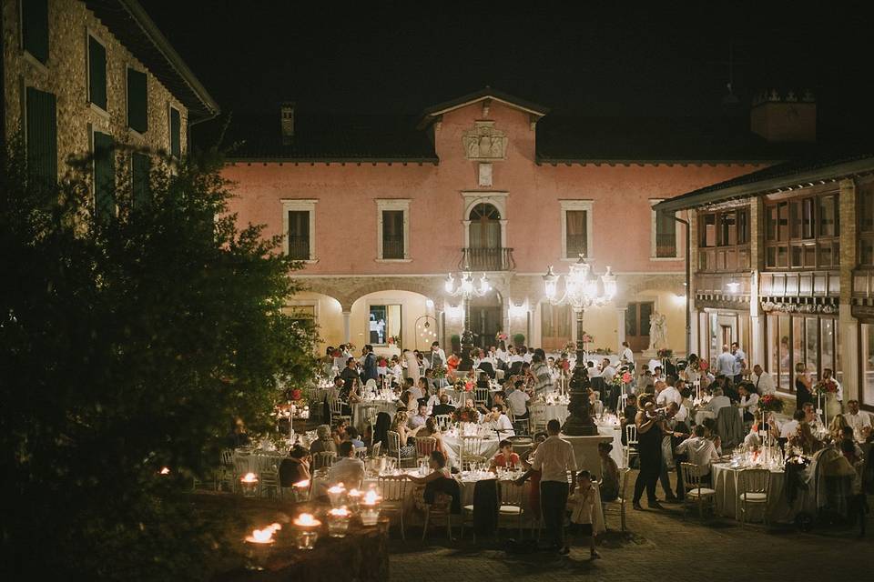 Il borgo illuminato