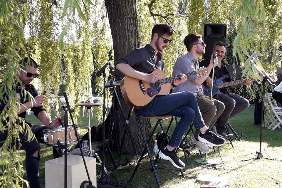 Acoustic quartet