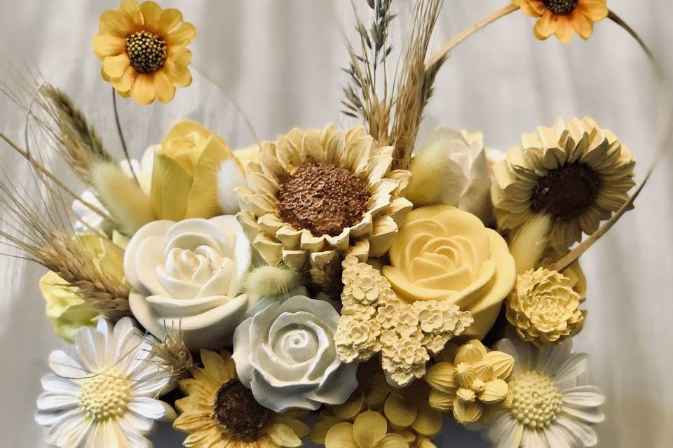 Centrotavola con fiori di gess
