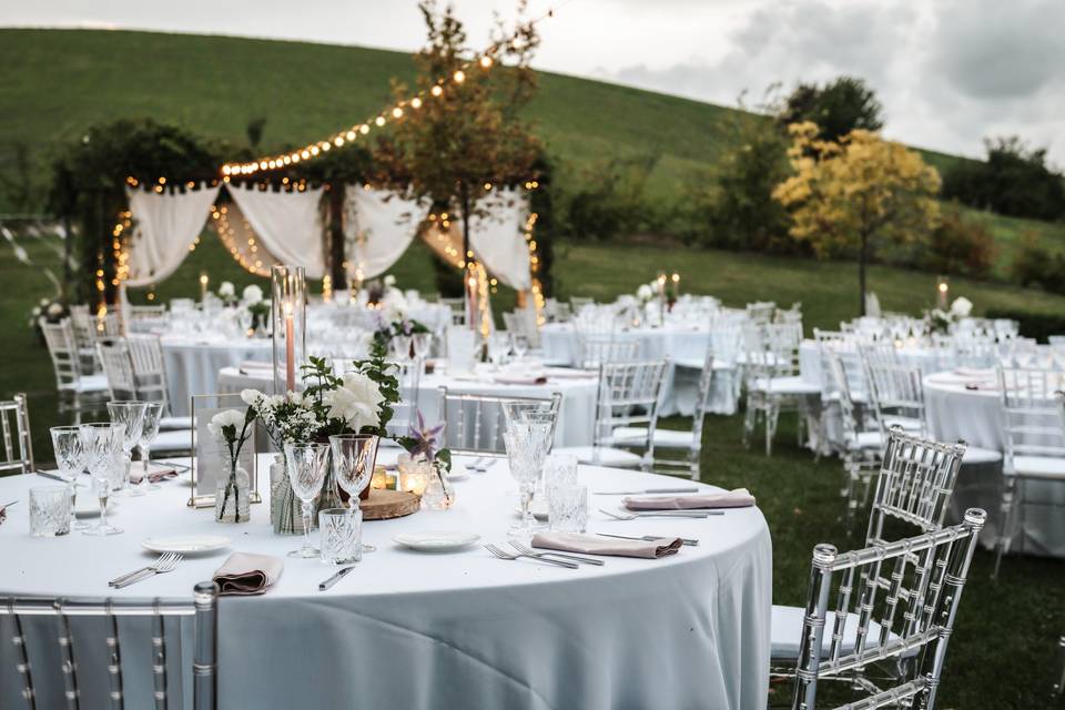 Tavoli con sedie gost