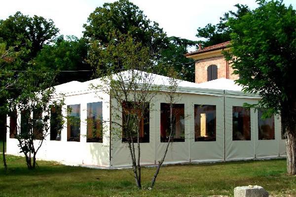 Carpa in giardino