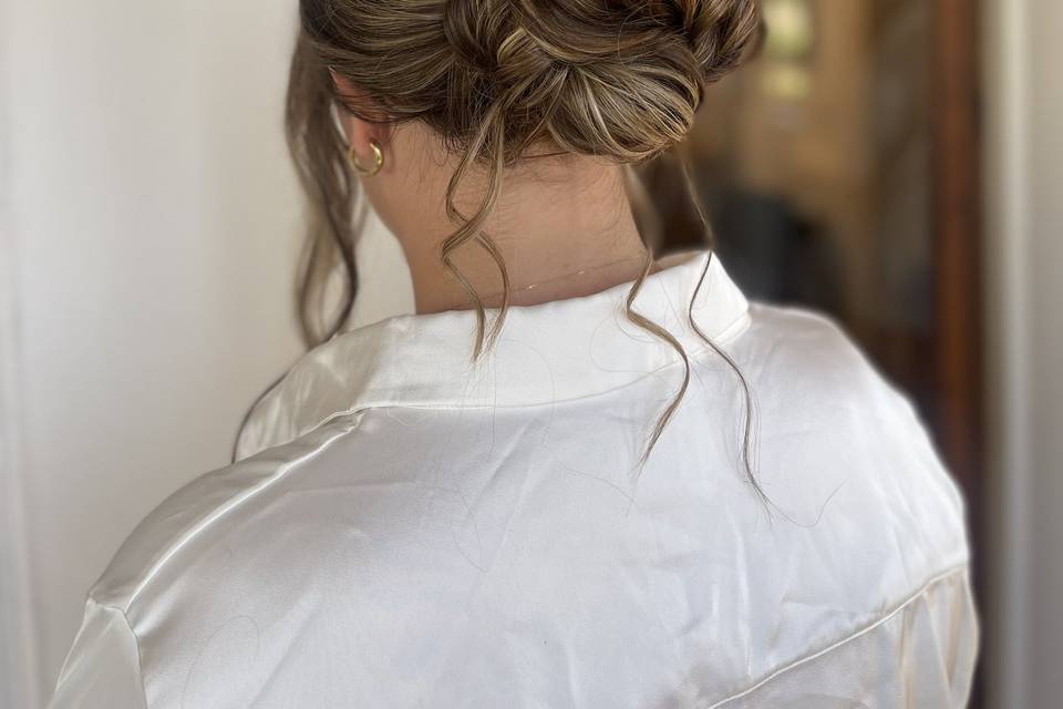 Messy bun