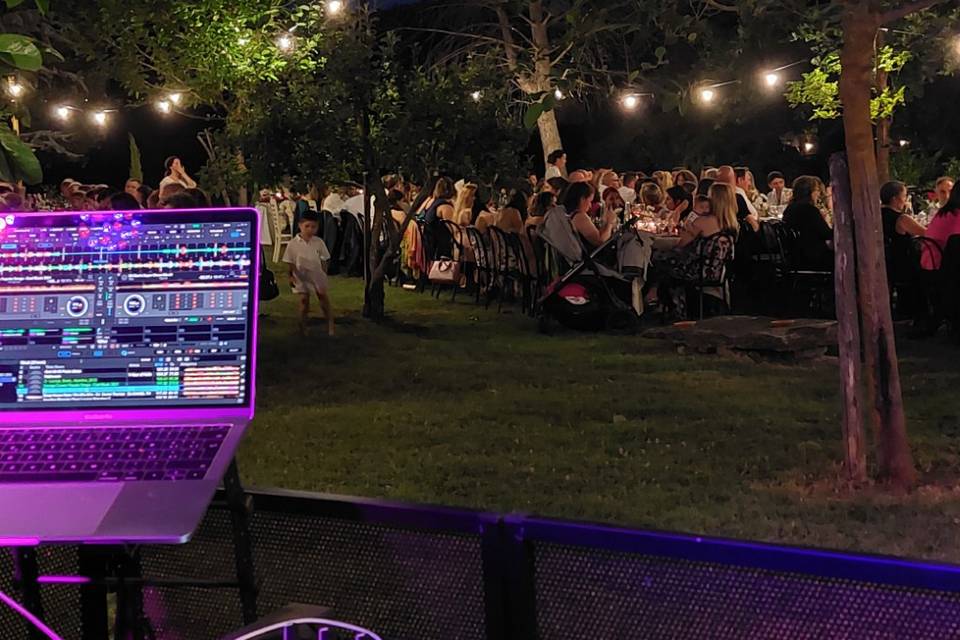 Dj Set Dinner