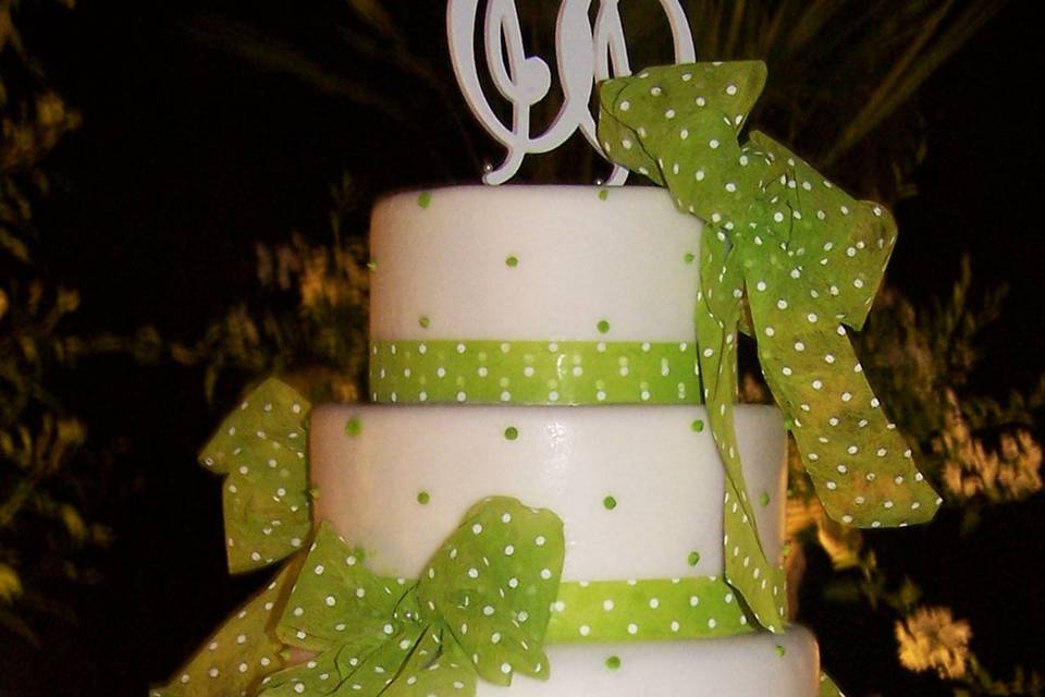 Sugar & Spice ,wedding cake