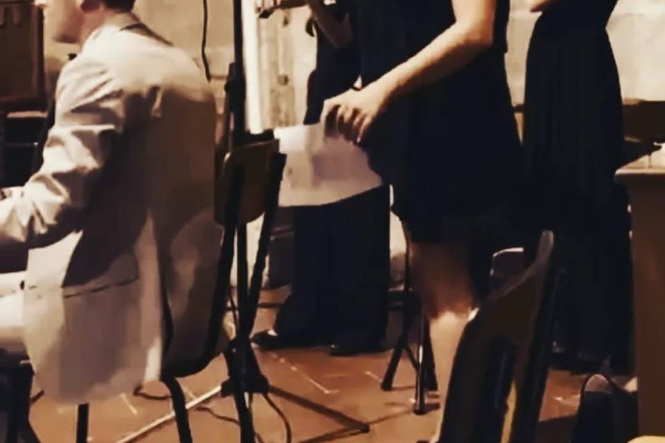 Piano, voce, violino e flauto