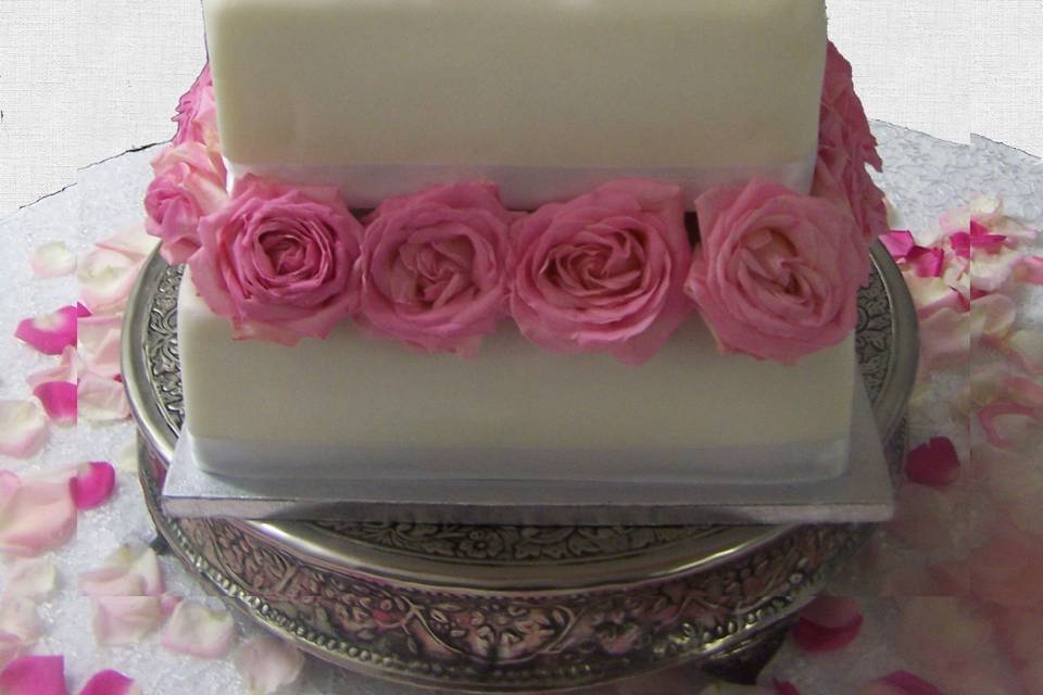 Sugar & Spice ,wedding cake