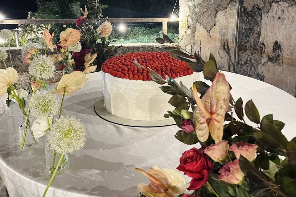 Torta un piano lamponi