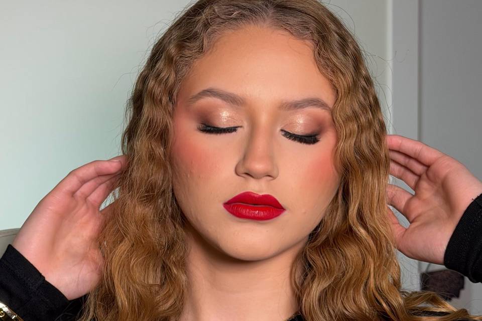 Full glam