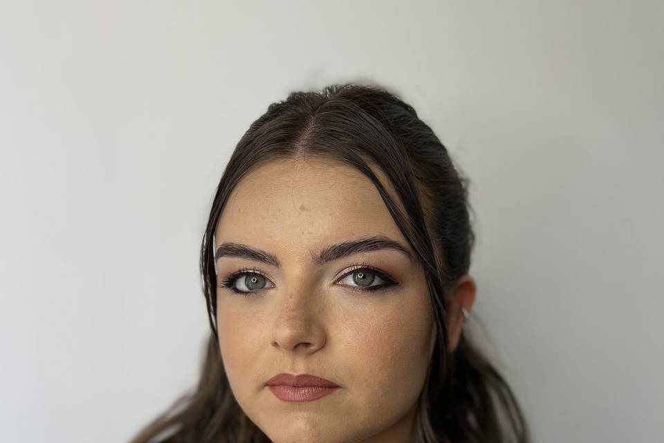 Bridal make up