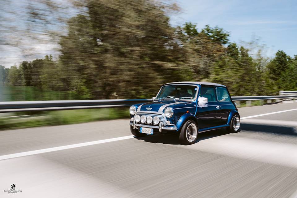 Rent Mini Cooper old 2020