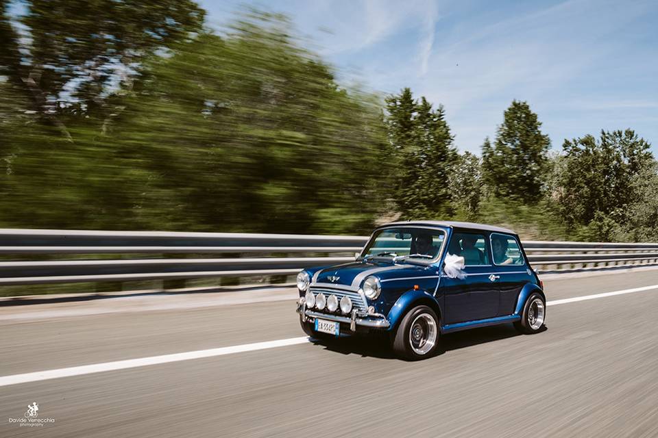 Rent Mini Cooper old 2019