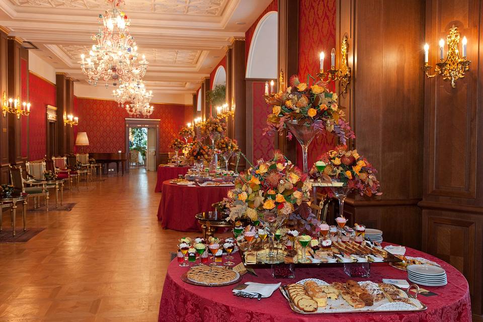 Buffet dei dolci nel bar